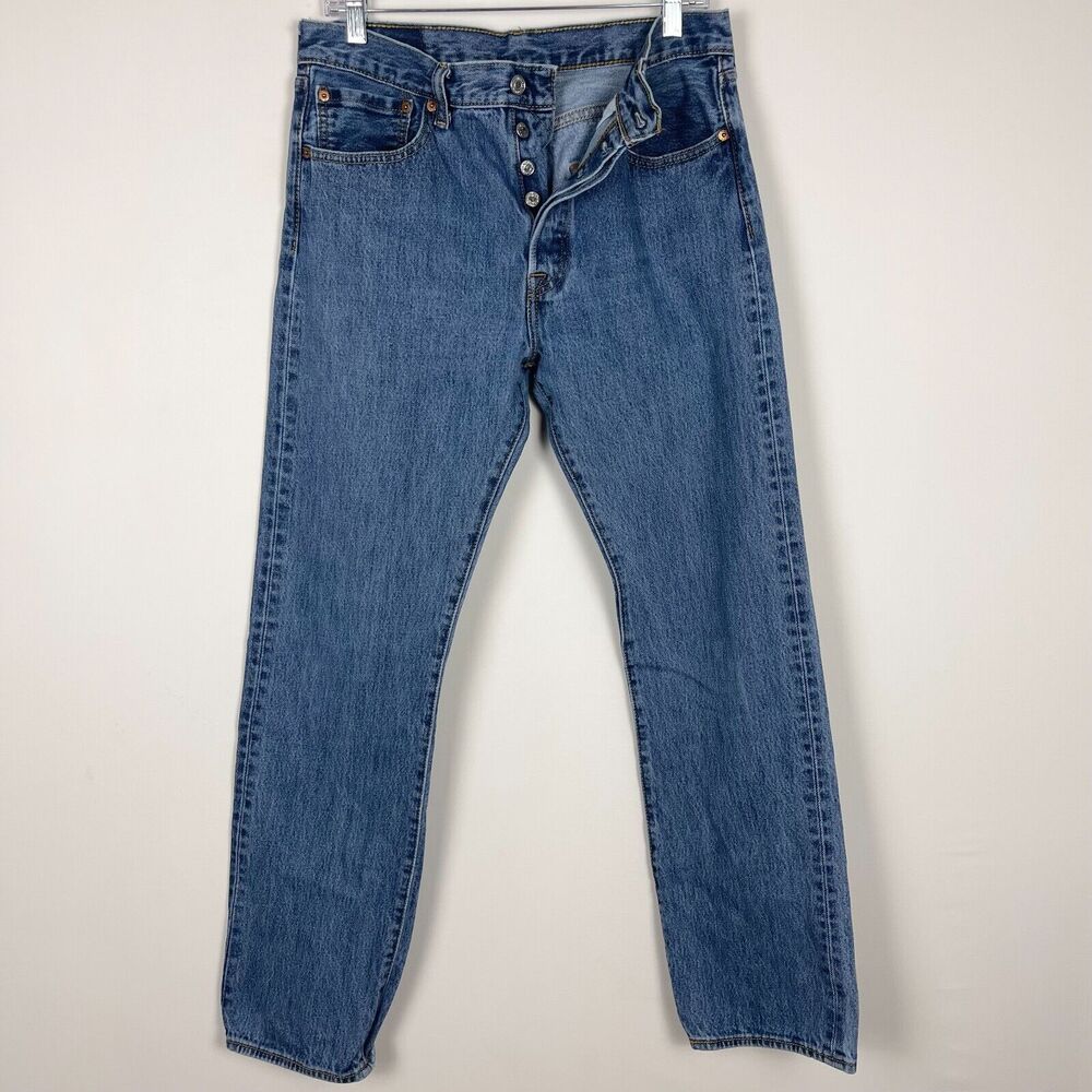 Levis 501 Jeans 32x31* Blue Straight Button Fly American Medium Denim Mens - Picture 1 of 10